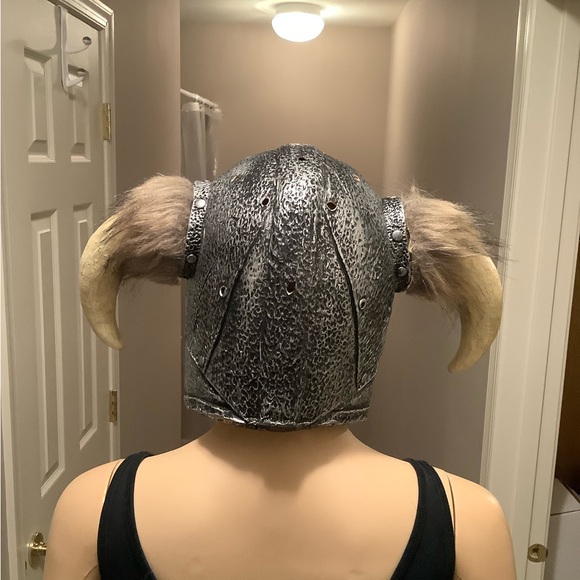 Viking Helmet with Horns - Picture 5 of 7